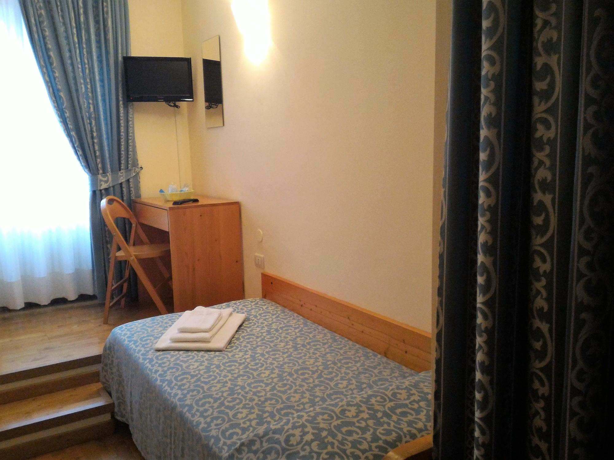 גוביו Hotel Tre Ceri מראה חיצוני תמונה