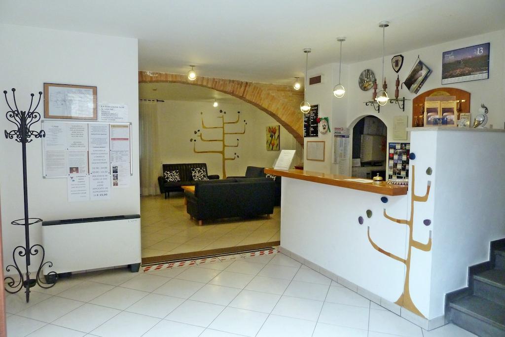 גוביו Hotel Tre Ceri מראה חיצוני תמונה
